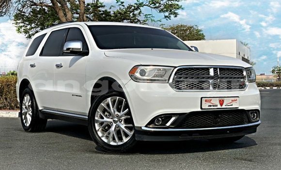 Acheter Import Voiture Dodge Durango Blanc à Import - Dubai, Province de Bengo