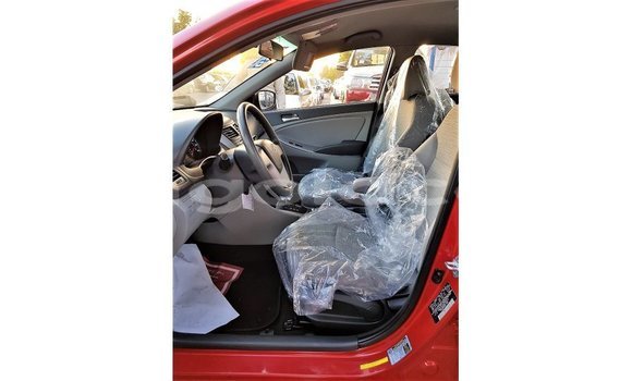 Comprar Importar Hyundai Accent Vermelho Carro em Import - Dubai em Bengo Province Comprar Importar Hyundai Accent Vermelho Carro em Import - Dubai em Bengo Province