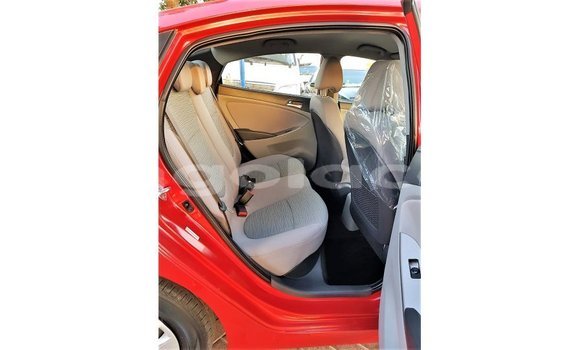 Comprar Importar Hyundai Accent Vermelho Carro em Import - Dubai em Bengo Province Comprar Importar Hyundai Accent Vermelho Carro em Import - Dubai em Bengo Province