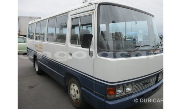 Comprar Importar Toyota Coaster Branco Carro em Import - Dubai em Bengo Province Comprar Importar Toyota Coaster Branco Carro em Import - Dubai em Bengo Province