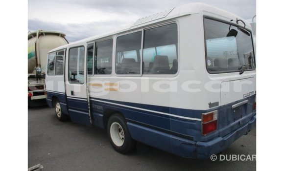 Comprar Importar Toyota Coaster Branco Carro em Import - Dubai em Bengo Province Comprar Importar Toyota Coaster Branco Carro em Import - Dubai em Bengo Province