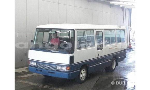 Comprar Importar Toyota Coaster Branco Carro em Import - Dubai em Bengo Province Comprar Importar Toyota Coaster Branco Carro em Import - Dubai em Bengo Province