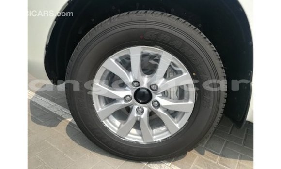 Comprar Importar Toyota Land Cruiser Branco Carro em Import - Dubai em Bengo Province Comprar Importar Toyota Land Cruiser Branco Carro em Import - Dubai em Bengo Province