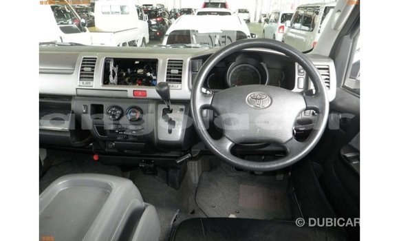 Comprar Importar Toyota Hiace Branco Carro em Import - Dubai em Bengo Province Comprar Importar Toyota Hiace Branco Carro em Import - Dubai em Bengo Province