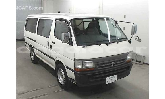 Comprar Importar Toyota Hiace Branco Carro em Import - Dubai em Bengo Province Comprar Importar Toyota Hiace Branco Carro em Import - Dubai em Bengo Province