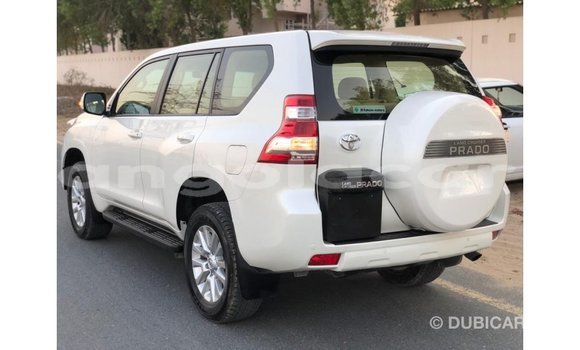 Acheter Import Voiture Toyota Prado Blanc à Import - Dubai, Province de Bengo Acheter Import Voiture Toyota Prado Blanc à Import - Dubai, Province de Bengo