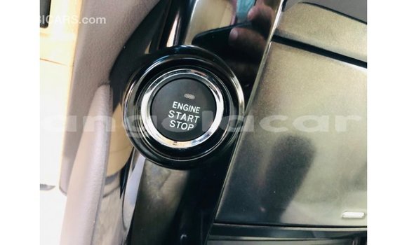 Acheter Import Voiture Toyota Prado Blanc à Import - Dubai, Province de Bengo Acheter Import Voiture Toyota Prado Blanc à Import - Dubai, Province de Bengo