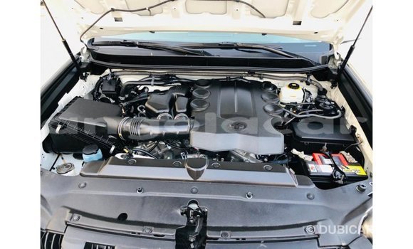 Acheter Import Voiture Toyota Prado Blanc à Import - Dubai, Province de Bengo Acheter Import Voiture Toyota Prado Blanc à Import - Dubai, Province de Bengo