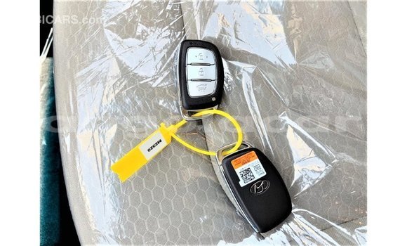 Acheter Import Voiture Hyundai Elantra Blanc à Import - Dubai, Province de Bengo Acheter Import Voiture Hyundai Elantra Blanc à Import - Dubai, Province de Bengo