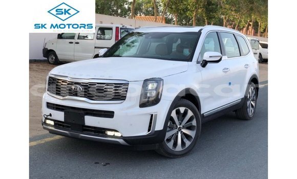 Acheter Import Voiture Kia Carens Blanc à Import - Dubai, Province de Bengo Acheter Import Voiture Kia Carens Blanc à Import - Dubai, Province de Bengo