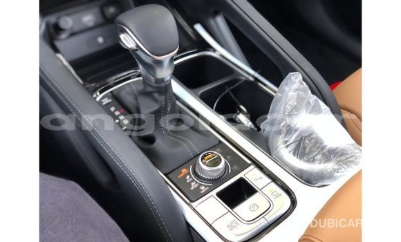 Comprar Importar Kia Carens Branco Carro em Import - Dubai em Bengo Province Comprar Importar Kia Carens Branco Carro em Import - Dubai em Bengo Province