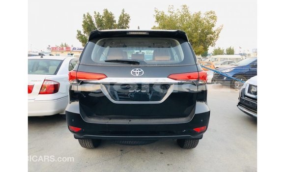 Comprar Importar Toyota Fortuner Preto Carro em Import - Dubai em Bengo Province Comprar Importar Toyota Fortuner Preto Carro em Import - Dubai em Bengo Province