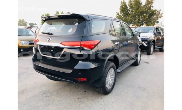 Comprar Importar Toyota Fortuner Preto Carro em Import - Dubai em Bengo Province Comprar Importar Toyota Fortuner Preto Carro em Import - Dubai em Bengo Province