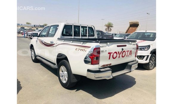 Acheter Import Voiture Toyota Hilux Blanc à Import - Dubai, Province de Bengo Acheter Import Voiture Toyota Hilux Blanc à Import - Dubai, Province de Bengo