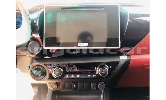 Acheter Import Voiture Toyota Hilux Blanc à Import - Dubai, Province de Bengo Acheter Import Voiture Toyota Hilux Blanc à Import - Dubai, Province de Bengo