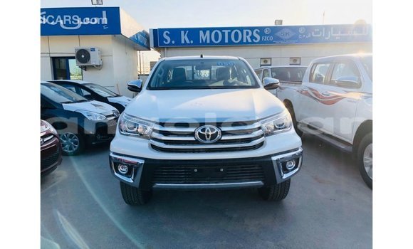 Comprar Importar Toyota Hilux Branco Carro em Import - Dubai em Bengo Province Comprar Importar Toyota Hilux Branco Carro em Import - Dubai em Bengo Province