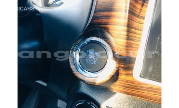 Comprar Importar Toyota Hilux Branco Carro em Import - Dubai em Bengo Province Comprar Importar Toyota Hilux Branco Carro em Import - Dubai em Bengo Province