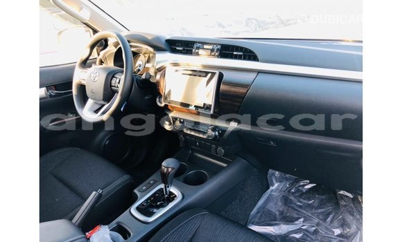 Comprar Importar Toyota Hilux Branco Carro em Import - Dubai em Bengo Province Comprar Importar Toyota Hilux Branco Carro em Import - Dubai em Bengo Province
