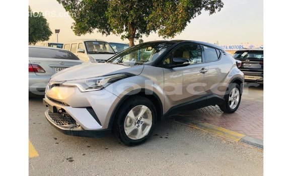 Acheter Import Voiture Toyota C-HR Autre à Import - Dubai, Province de Bengo Acheter Import Voiture Toyota C-HR Autre à Import - Dubai, Province de Bengo