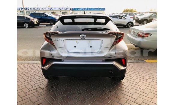 Acheter Import Voiture Toyota C-HR Autre à Import - Dubai, Province de Bengo Acheter Import Voiture Toyota C-HR Autre à Import - Dubai, Province de Bengo