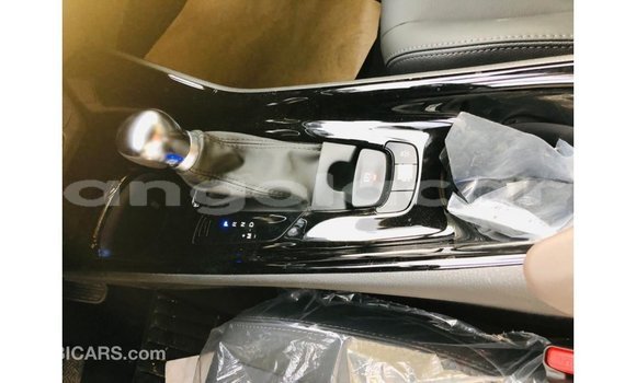 Acheter Import Voiture Toyota C-HR Autre à Import - Dubai, Province de Bengo Acheter Import Voiture Toyota C-HR Autre à Import - Dubai, Province de Bengo