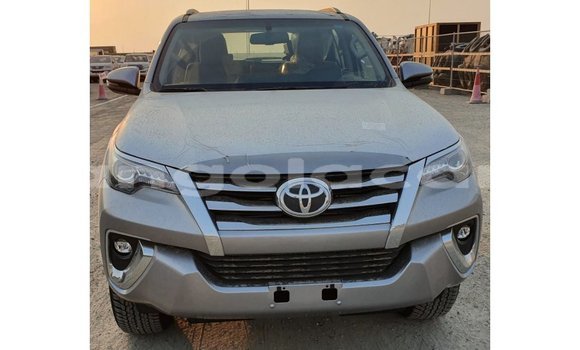Acheter Import Voiture Toyota Fortuner Autre à Import - Dubai, Province de Bengo