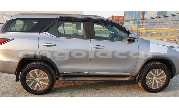 Comprar Importar Toyota Fortuner Outro Carro em Import - Dubai em Bengo Province Comprar Importar Toyota Fortuner Outro Carro em Import - Dubai em Bengo Province