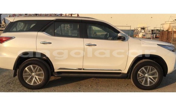 Comprar Importar Toyota Fortuner Outro Carro em Import - Dubai em Bengo Province Comprar Importar Toyota Fortuner Outro Carro em Import - Dubai em Bengo Province