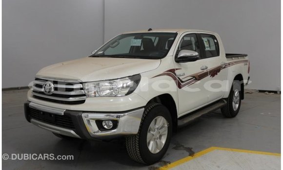 Acheter Import Voiture Toyota Hilux Blanc à Import - Dubai, Province de Bengo Acheter Import Voiture Toyota Hilux Blanc à Import - Dubai, Province de Bengo