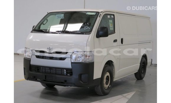 Comprar Importar Toyota Hiace Branco Carro em Import - Dubai em Bengo Province Comprar Importar Toyota Hiace Branco Carro em Import - Dubai em Bengo Province