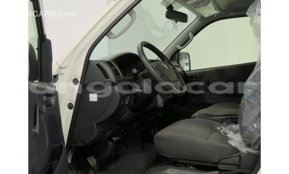 Comprar Importar Toyota Hiace Branco Carro em Import - Dubai em Bengo Province Comprar Importar Toyota Hiace Branco Carro em Import - Dubai em Bengo Province