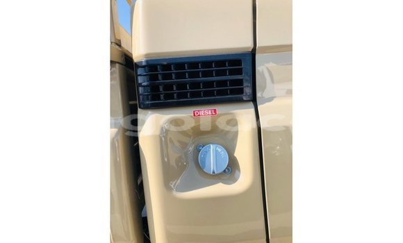 Comprar Importar Toyota Land Cruiser Bege Carro em Import - Dubai em Bengo Province Comprar Importar Toyota Land Cruiser Bege Carro em Import - Dubai em Bengo Province