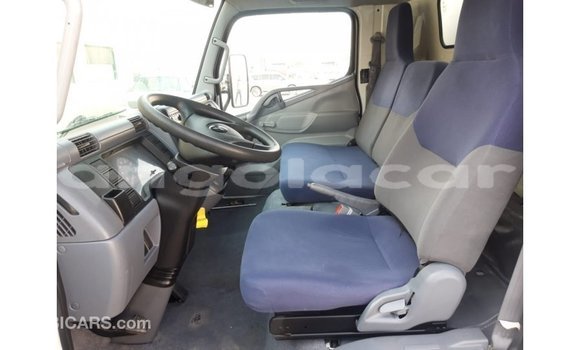 Comprar Importar Mitsubishi i Branco Carro em Import - Dubai em Bengo Province Comprar Importar Mitsubishi i Branco Carro em Import - Dubai em Bengo Province
