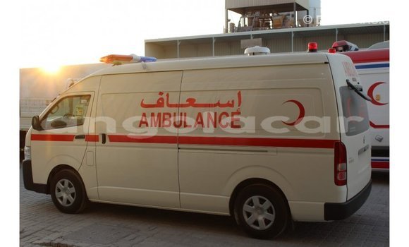 Comprar Importar Toyota Hiace Branco Carro em Import - Dubai em Bengo Province Comprar Importar Toyota Hiace Branco Carro em Import - Dubai em Bengo Province