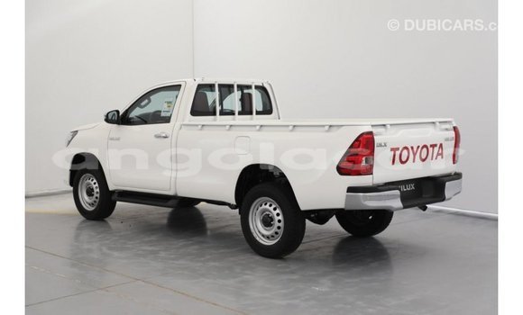 Acheter Import Voiture Toyota Hilux Blanc à Import - Dubai, Province de Bengo Acheter Import Voiture Toyota Hilux Blanc à Import - Dubai, Province de Bengo