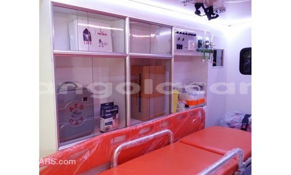 Buy Import Toyota Hiace White Car in Import - Dubai in Bengo Province Buy Import Toyota Hiace White Car in Import - Dubai in Bengo Province