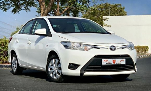 Comprar Importar Toyota Yaris Branco Carro em Import - Dubai em Bengo Province Comprar Importar Toyota Yaris Branco Carro em Import - Dubai em Bengo Province