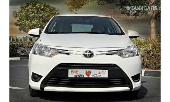 Comprar Importar Toyota Yaris Branco Carro em Import - Dubai em Bengo Province Comprar Importar Toyota Yaris Branco Carro em Import - Dubai em Bengo Province