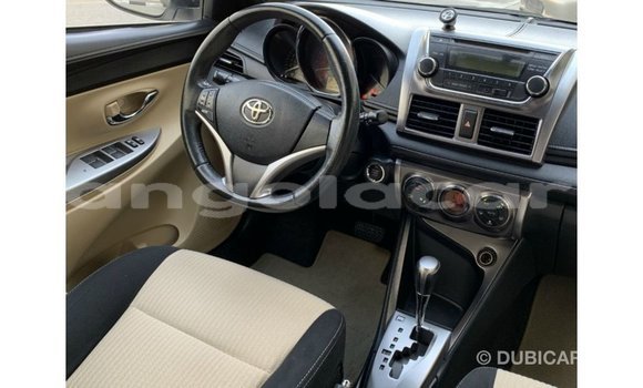Comprar Importar Toyota Yaris Branco Carro em Import - Dubai em Bengo Province Comprar Importar Toyota Yaris Branco Carro em Import - Dubai em Bengo Province