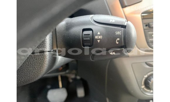 Comprar Importar Peugeot 201 Outro Carro em Import - Dubai em Bengo Province Comprar Importar Peugeot 201 Outro Carro em Import - Dubai em Bengo Province