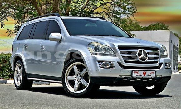 Comprar Importar Mercedes-Benz 190 Outro Carro em Import - Dubai em Bengo Province Comprar Importar Mercedes-Benz 190 Outro Carro em Import - Dubai em Bengo Province