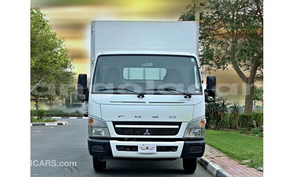 Comprar Importar Mitsubishi Carisma Branco Carro em Import - Dubai em Bengo Province Comprar Importar Mitsubishi Carisma Branco Carro em Import - Dubai em Bengo Province