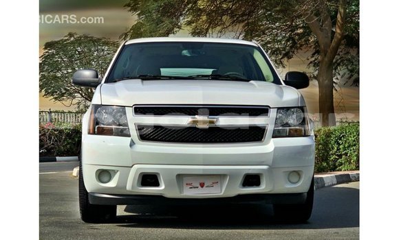 Comprar Importar Chevrolet Tahoe Branco Carro em Import - Dubai em Bengo Province Comprar Importar Chevrolet Tahoe Branco Carro em Import - Dubai em Bengo Province