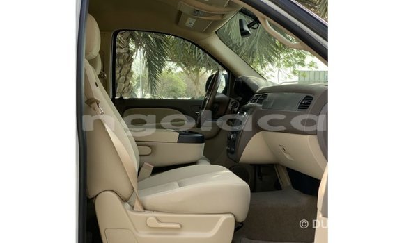 Comprar Importar Chevrolet Tahoe Branco Carro em Import - Dubai em Bengo Province Comprar Importar Chevrolet Tahoe Branco Carro em Import - Dubai em Bengo Province