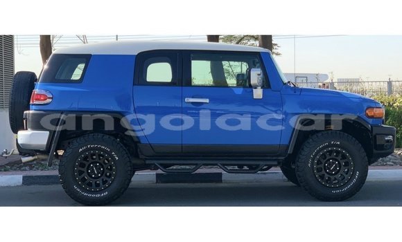 Comprar Importar Toyota FJ Cruiser Azul Carro em Import - Dubai em Bengo Province Comprar Importar Toyota FJ Cruiser Azul Carro em Import - Dubai em Bengo Province