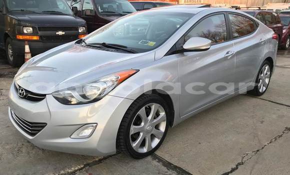 Comprar Usado Hyundai Elantra Marrom Carro em Luanda em Luanda Province Comprar Usado Hyundai Elantra Marrom Carro em Luanda em Luanda Province