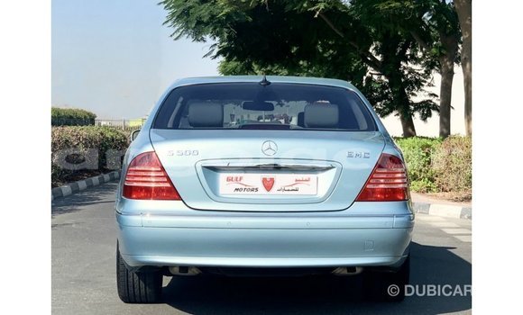 Comprar Importar Mercedes-Benz 200 Azul Carro em Import - Dubai em Bengo Province Comprar Importar Mercedes-Benz 200 Azul Carro em Import - Dubai em Bengo Province