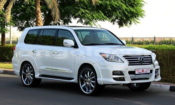 Buy Import Lexus LX White Car in Import - Dubai in Bengo Province Buy Import Lexus LX White Car in Import - Dubai in Bengo Province