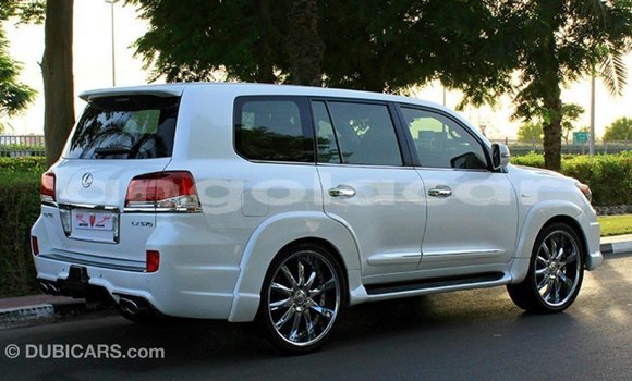 Comprar Importar Lexus LX Branco Carro em Import - Dubai em Bengo Province Comprar Importar Lexus LX Branco Carro em Import - Dubai em Bengo Province