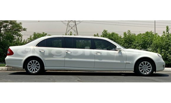 Comprar Importar Mercedes-Benz 200 Branco Carro em Import - Dubai em Bengo Province Comprar Importar Mercedes-Benz 200 Branco Carro em Import - Dubai em Bengo Province